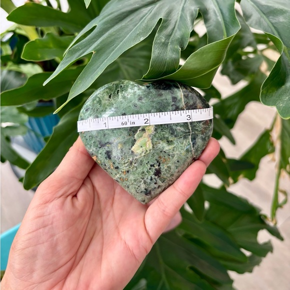 Jungle Green Serpentine Heart - Picture 6 of 6